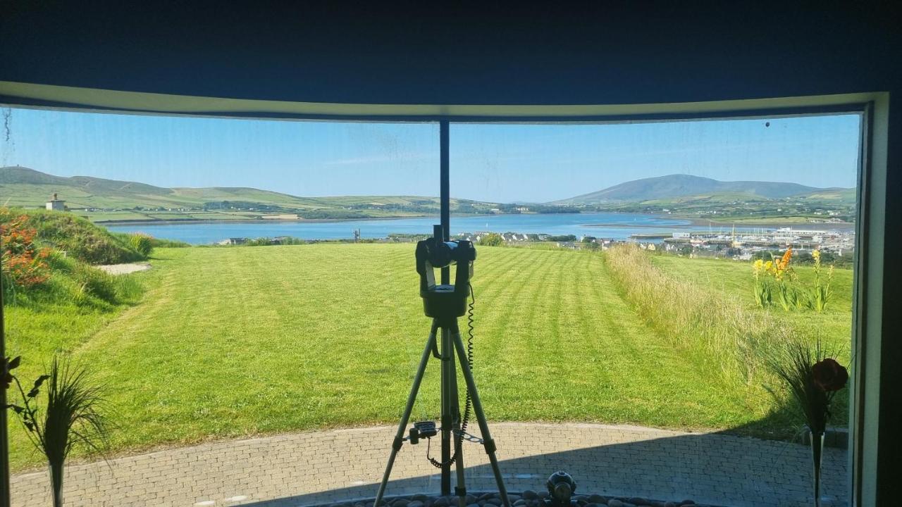 Fab View (Adults Only) Hotel Дингъл Екстериор снимка