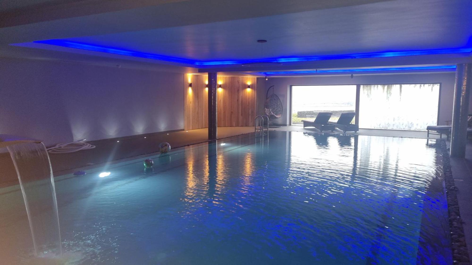 Fab View (Adults Only) Hotel Дингъл Екстериор снимка