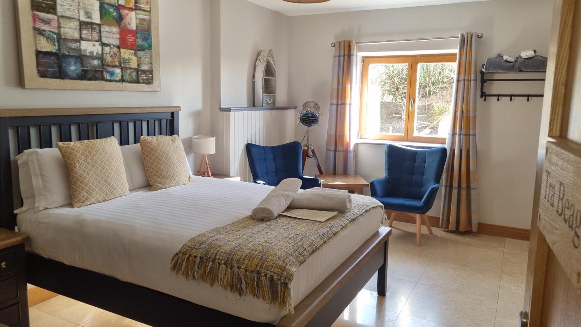 Fab View (Adults Only) Hotel Дингъл Стая снимка