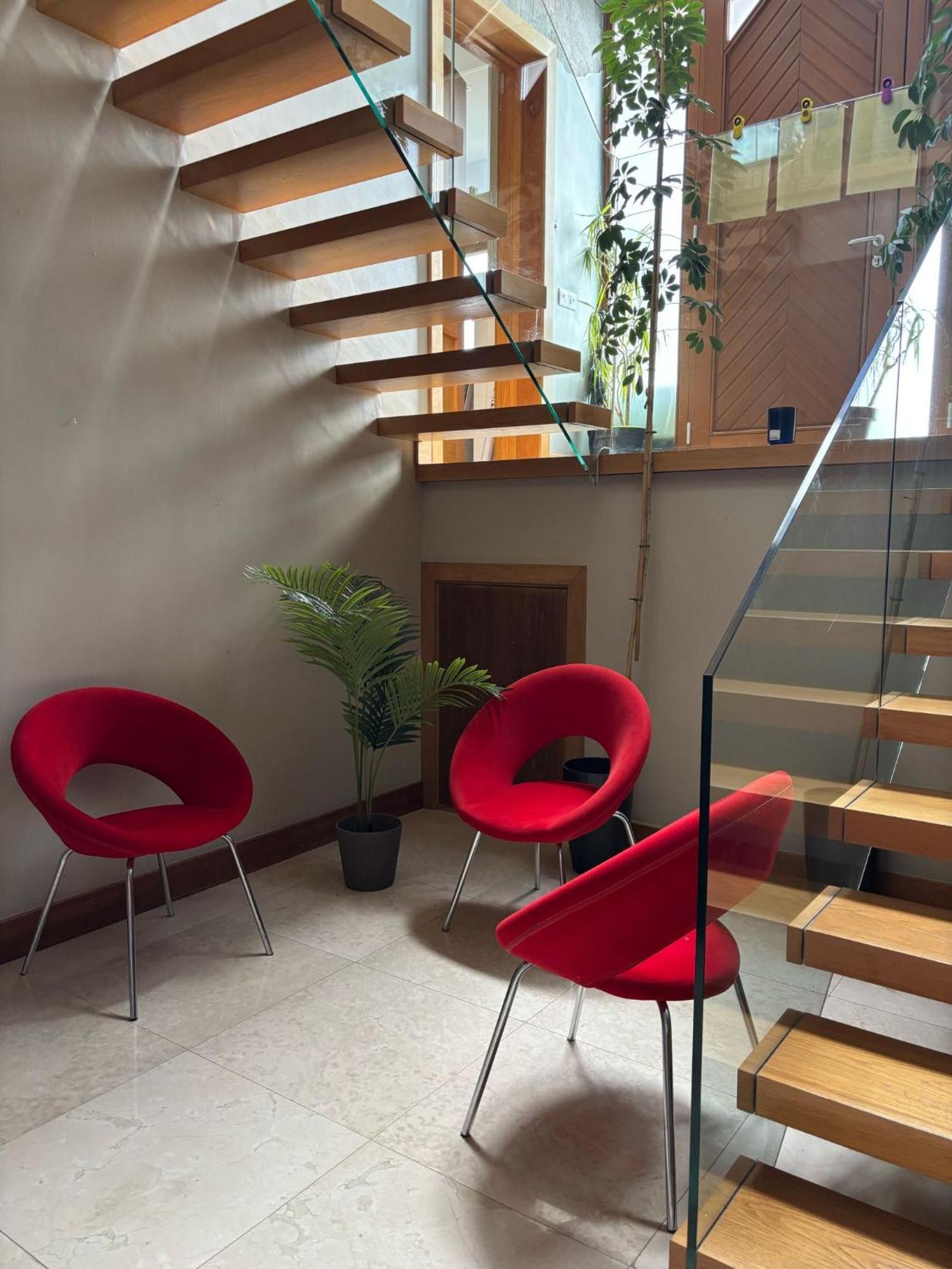 Fab View (Adults Only) Hotel Дингъл Екстериор снимка
