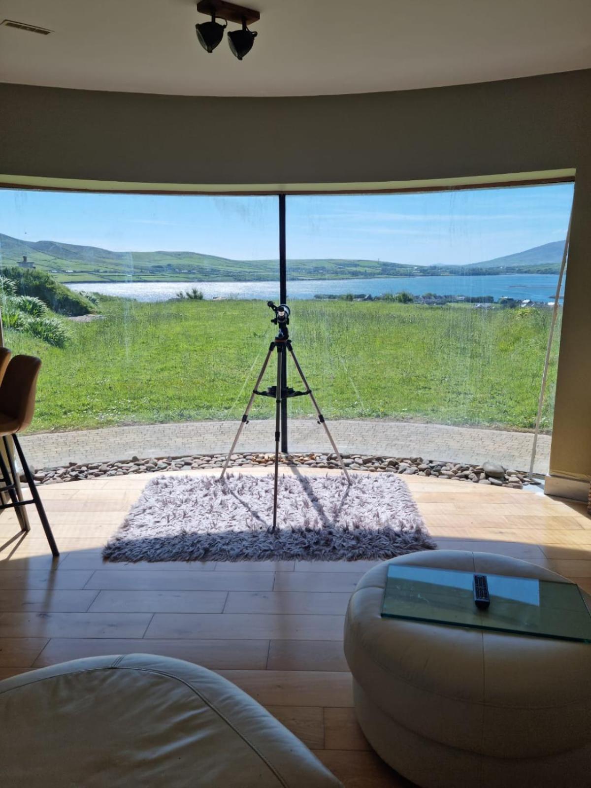 Fab View (Adults Only) Hotel Дингъл Екстериор снимка